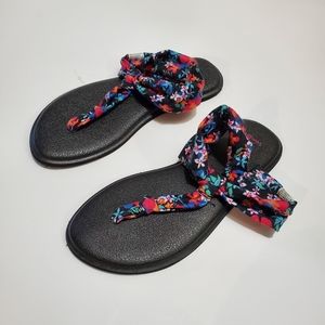Sanuk Yoga Floral Sandals Size 4 - 5